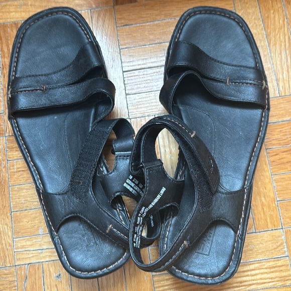 Timberland black leather sandals with Velcro strap, excellent condition 7 - Picture 2 of 7